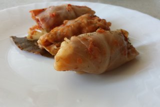 Sarmale cu carne tocata si ciuperci cu varza dulce