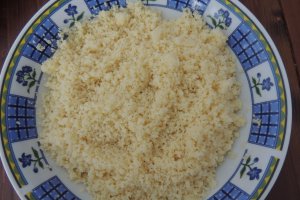 Cuscus cu tocanita de ficatei,inimi de pui si ciuperci