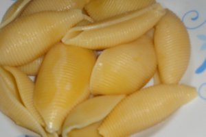 Lumaconi cu muschiulet si sos de spanac