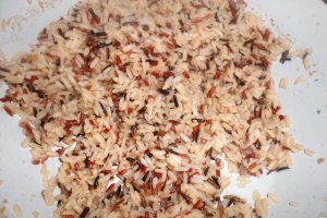 Pulpa de porc la tava si orez salbatic