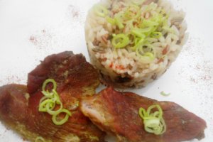 Pulpa de porc la tava si orez salbatic