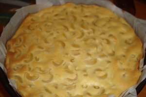 Budinca de paste si bezea