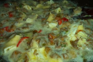Spaghete cu pleurotus si branzeturi