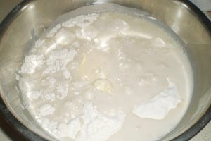 Cornuri cu budinca de lamaie si nuca de cocos