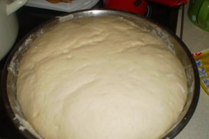 Cornuri cu budinca de lamaie si nuca de cocos