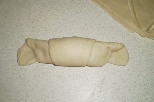 Cornuri cu budinca de lamaie si nuca de cocos