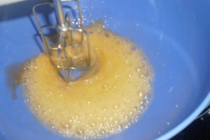 Briose cu ciocolata si nuca de cocos
