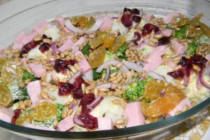 Salata de broccoli si conopida