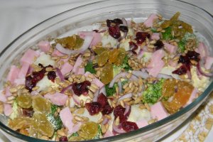 Salata de broccoli si conopida