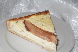 Tarta cu branza si pere