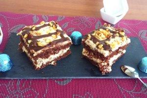 Prajitura cu nuca si caramel
