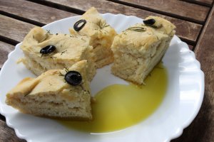 Focaccia cu rozmarin