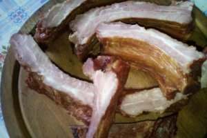 Ciorba de fasole cu coasta afumata