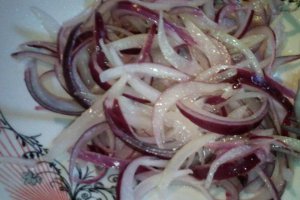 Salata de ceapa reteta rapida si usor de preparat