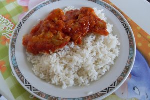Nigerian chicken stew (stew nigerian de pui)