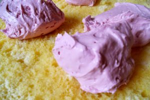 Tort cu zmeură şi mascarpone