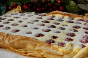Placinta crocanta cu cirese
