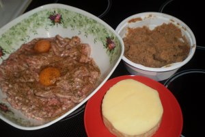 Piftele cu sos Dijonnaise si pasta de jumeri