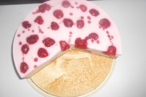 Tort cu capsuni