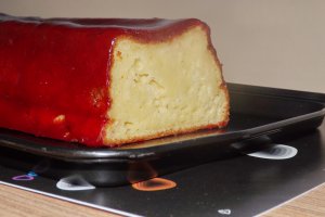 Chec cu branza si jeleu de zmeura