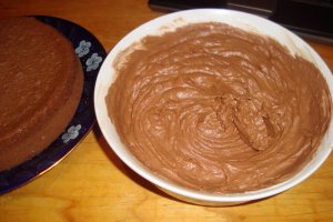 Tort cu mousse de ciocolata