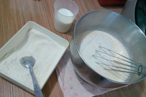 Prajitura cu mere, caramel si afine in aluat