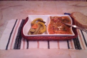 Ciorba de fasole cu costita afumata