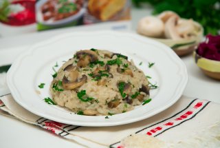 Pilaf cu ciuperci- Philips Multocooker (Reteta video)