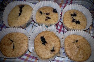 Briose cu dulceata de cirese