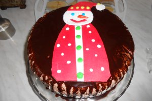 Tort cu 3 feluri de ciocolata