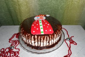 Tort cu 3 feluri de ciocolata