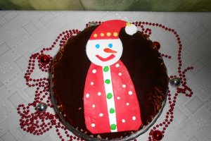 Tort cu 3 feluri de ciocolata