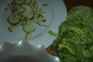 Salata de zucchini cu avocado si lamaie