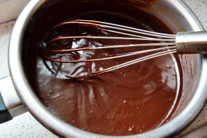 Tort de ciocolata si caramel