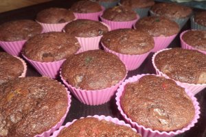 Muffins cu bucati de ciocolata amaruie si Rama mit Butter
