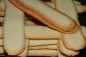 Limbi de pisica (Langues de chat)