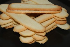 Limbi de pisica (Langues de chat)