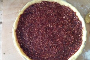 Tarta cu nuci si magiun de prune
