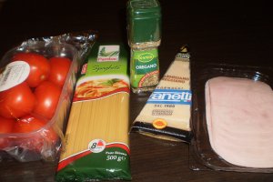 Spaghete cu parmezan si sunca