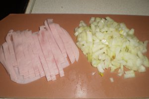 Spaghete cu parmezan si sunca
