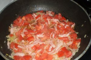 Spaghete cu parmezan si sunca