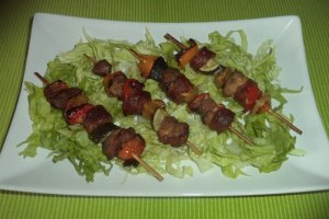Frigarui de porc cu legume