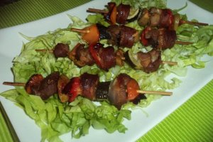 Frigarui de porc cu legume