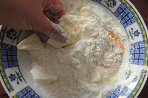 Tarta cu caise