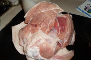 Ciolan de porc neafumat la cuptor
