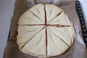 Cozonac floare cu scortisoara