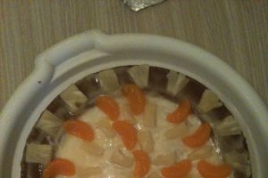 Tort rapid cu budinca, mandarine si banane