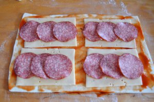 Pizzette din foietaj