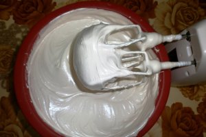 Prajitura cu crema si spuma