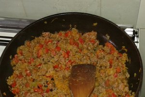Placinta cu carne si ghebe